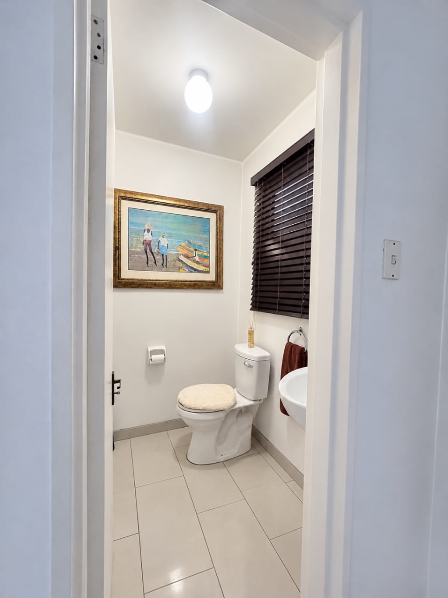 3 Bedroom Property for Sale in Diep River Western Cape